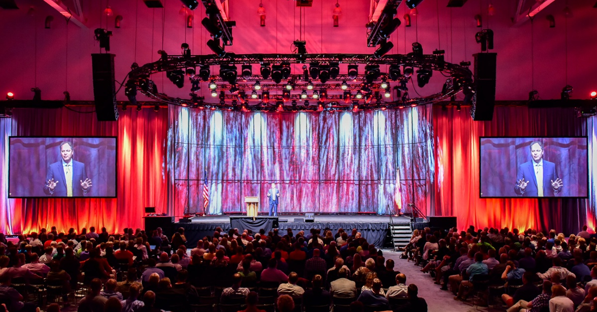 Conference and Event Lighting: Considerations, Color Schemes & Tips